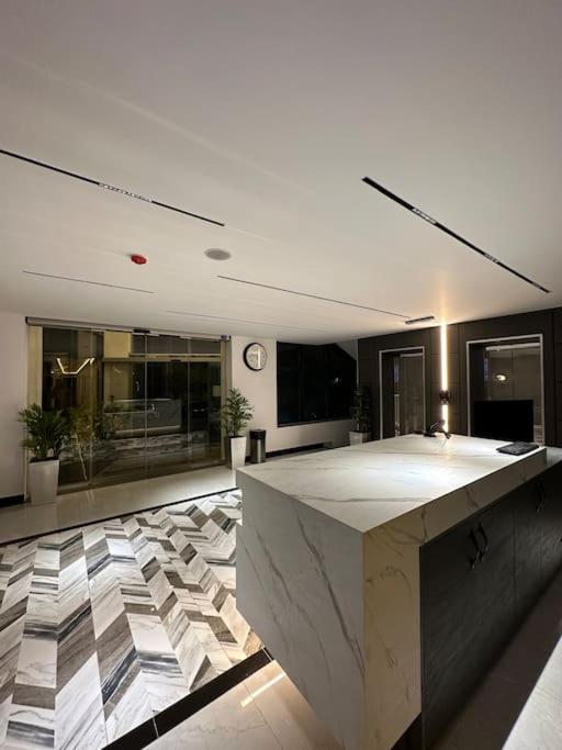 Privet Near Downtown Kh&Sh Apartment Ash Shumaysani Ngoại thất bức ảnh